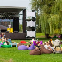 Eco-Festival Revolution: Event Musik Nol Sampah dengan Energi Terbarukan